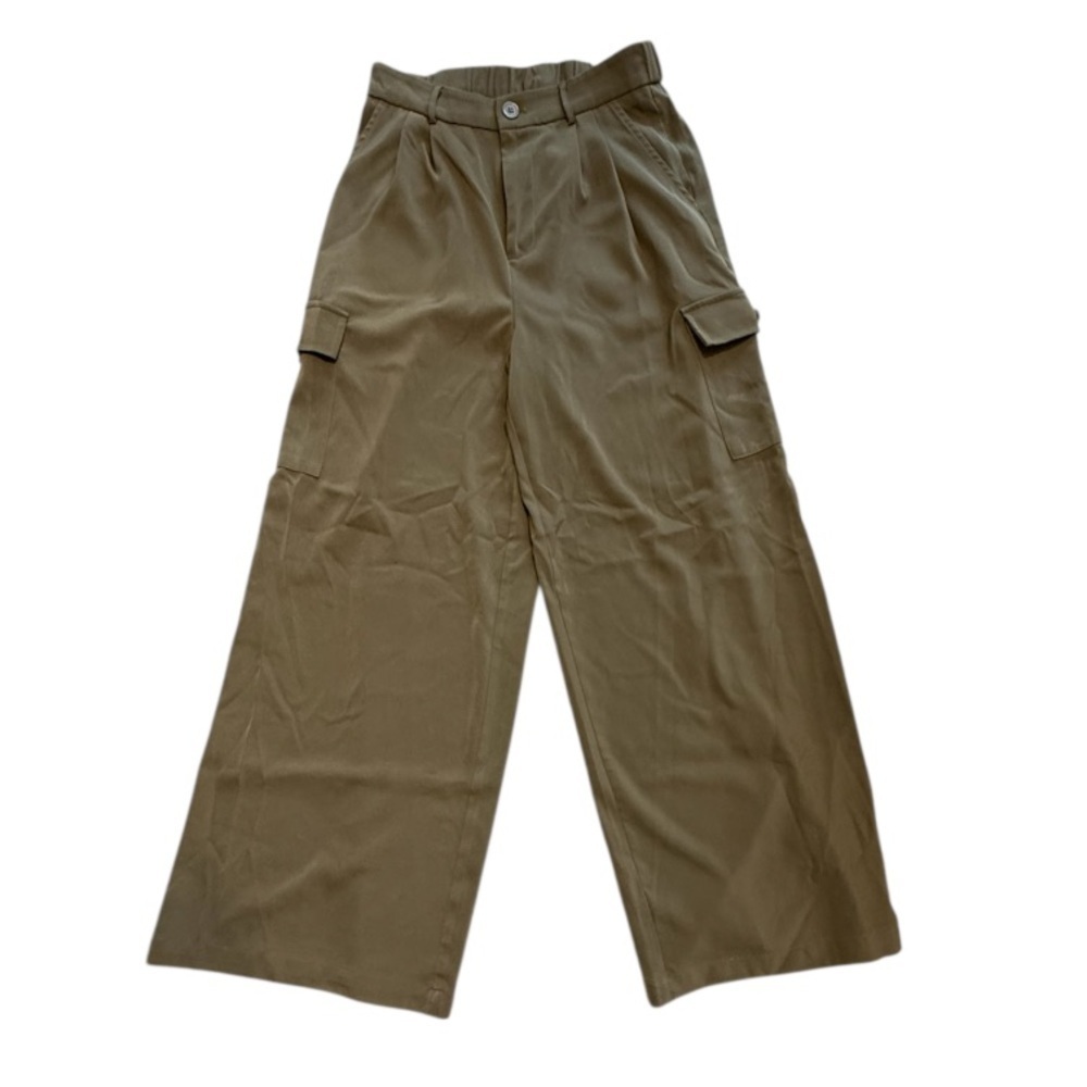Wide-Leg Cargo Trouser in Olive